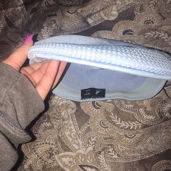 Hat - Picture 2 of 3